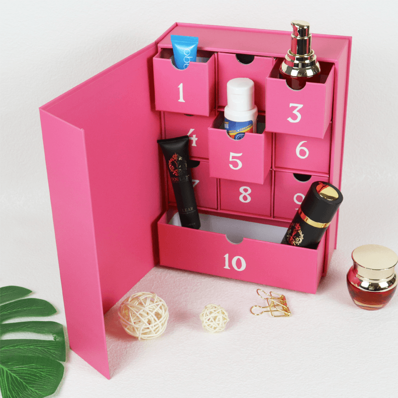 calendar gift box.png