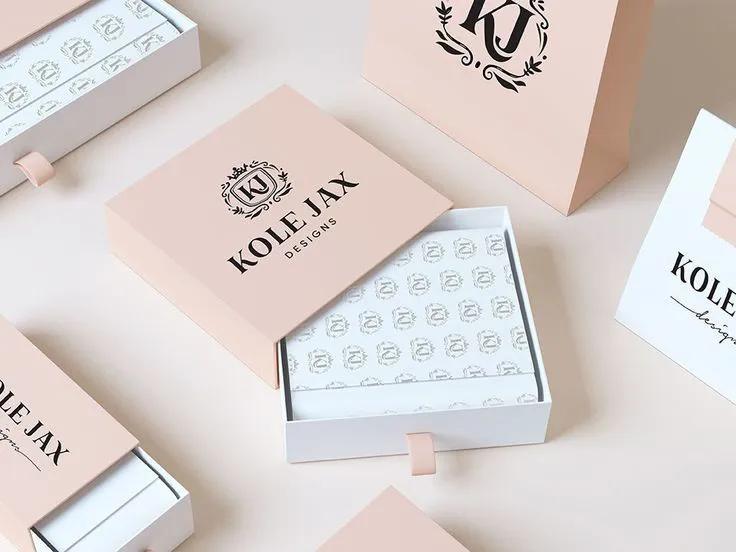 Minimalist jewelry box.webp