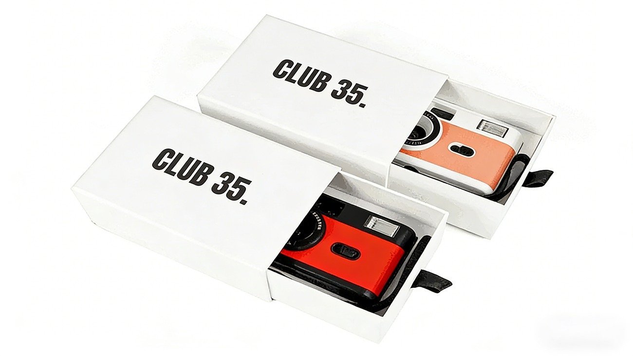 Customized recyclable cardboard camera drawer packaging box, EVA foam lining | Crown Win